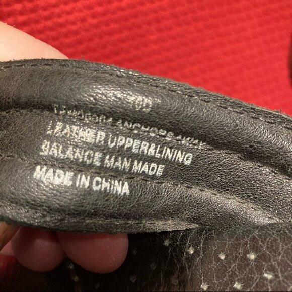 TOMMY BAHAMA Sz 10D Anchors Away Leather Thong Flip Flops Flat Shoes - Picture 3 of 11